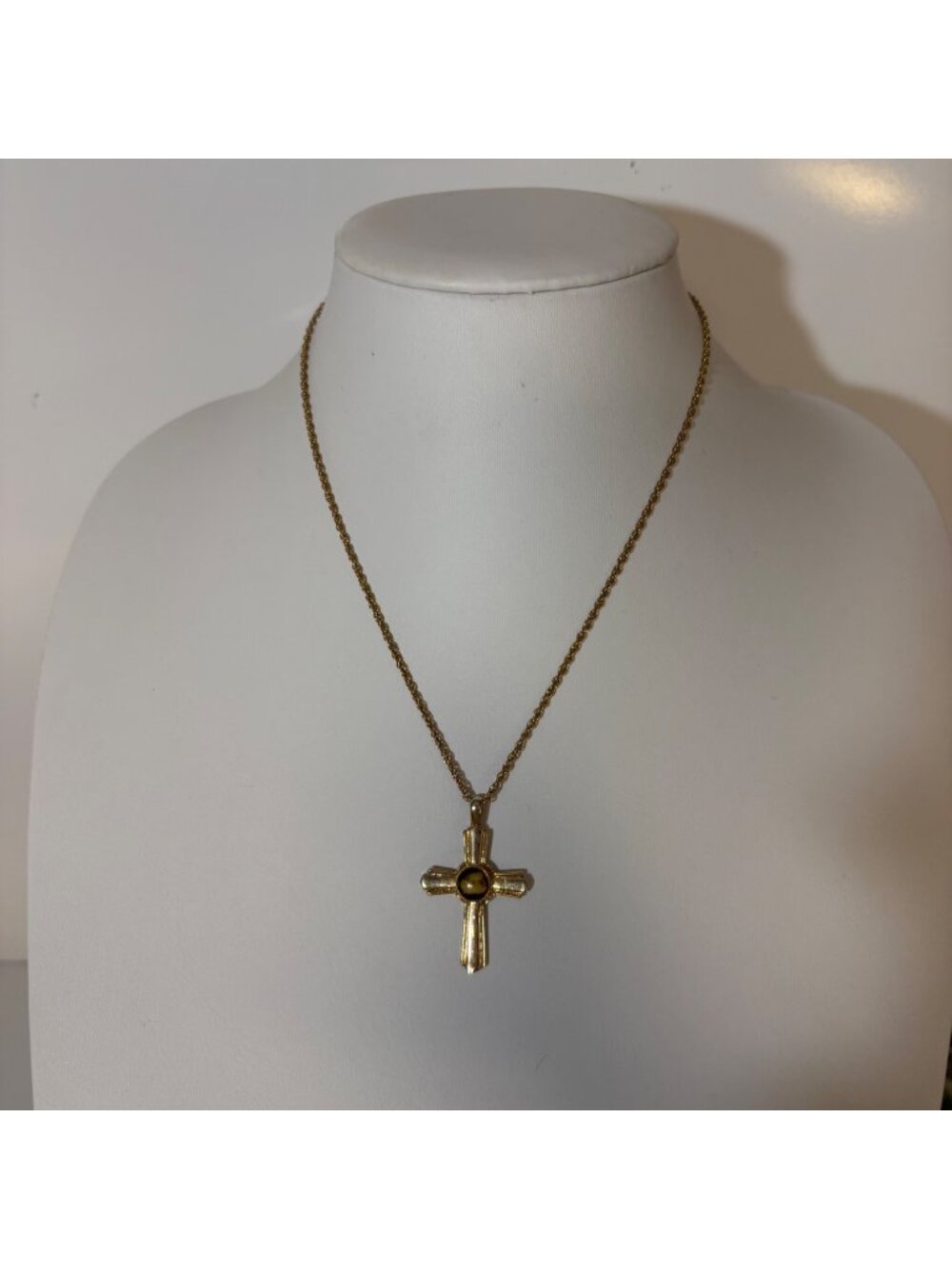Gold-Tone Cross Pendant Necklace 18 inch Chain Religious Jewelry